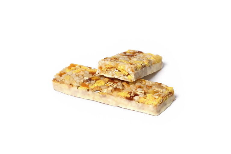 Meruňková muesli tyčinka s jogurtovou polevou 30 g